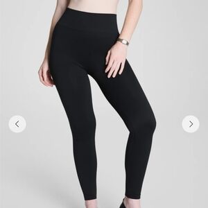 SPANX NWT SEAMLESS LEGGING CLASSIC BLACK SZ LARGE